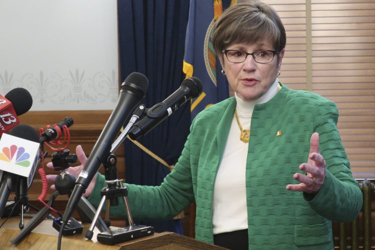 no-time-for-red-tape-kelly-announces-new-executive-order-to-help